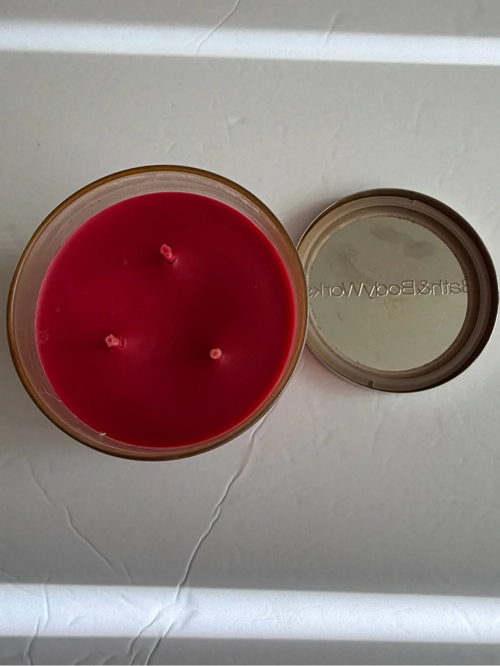 Bath & Body Works THE PERFECT CHRISTMAS 3 Wick Candle NEW Red Cinnamon Pine - Picture 2 of 6